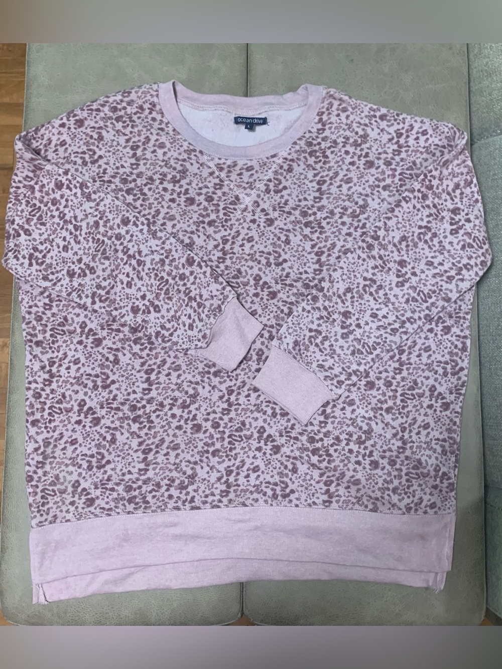 Ocean Drive Womens Mauve Leopard Print Crewneck Pullover Sweatshirt NWOT size L